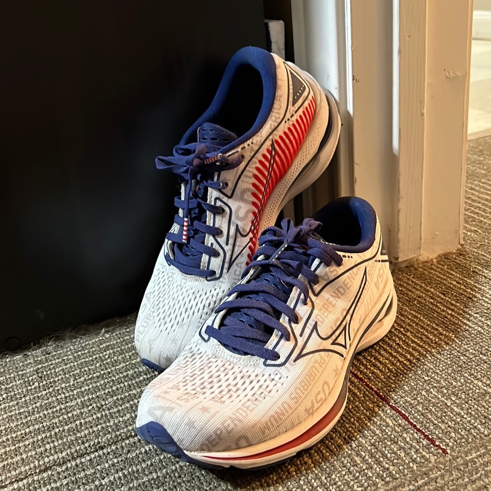 Mizuno 1776 Wave Rider Women’s Running Shoe